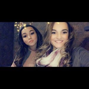 Meet your Posher, Alyssa